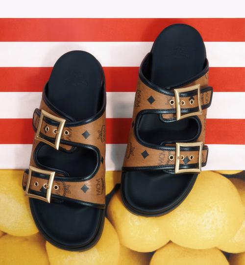 SANDALS IN VISETOS